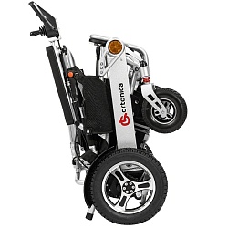 Складная инвалидная коляска с электроприводом Ortonica Pulse 650